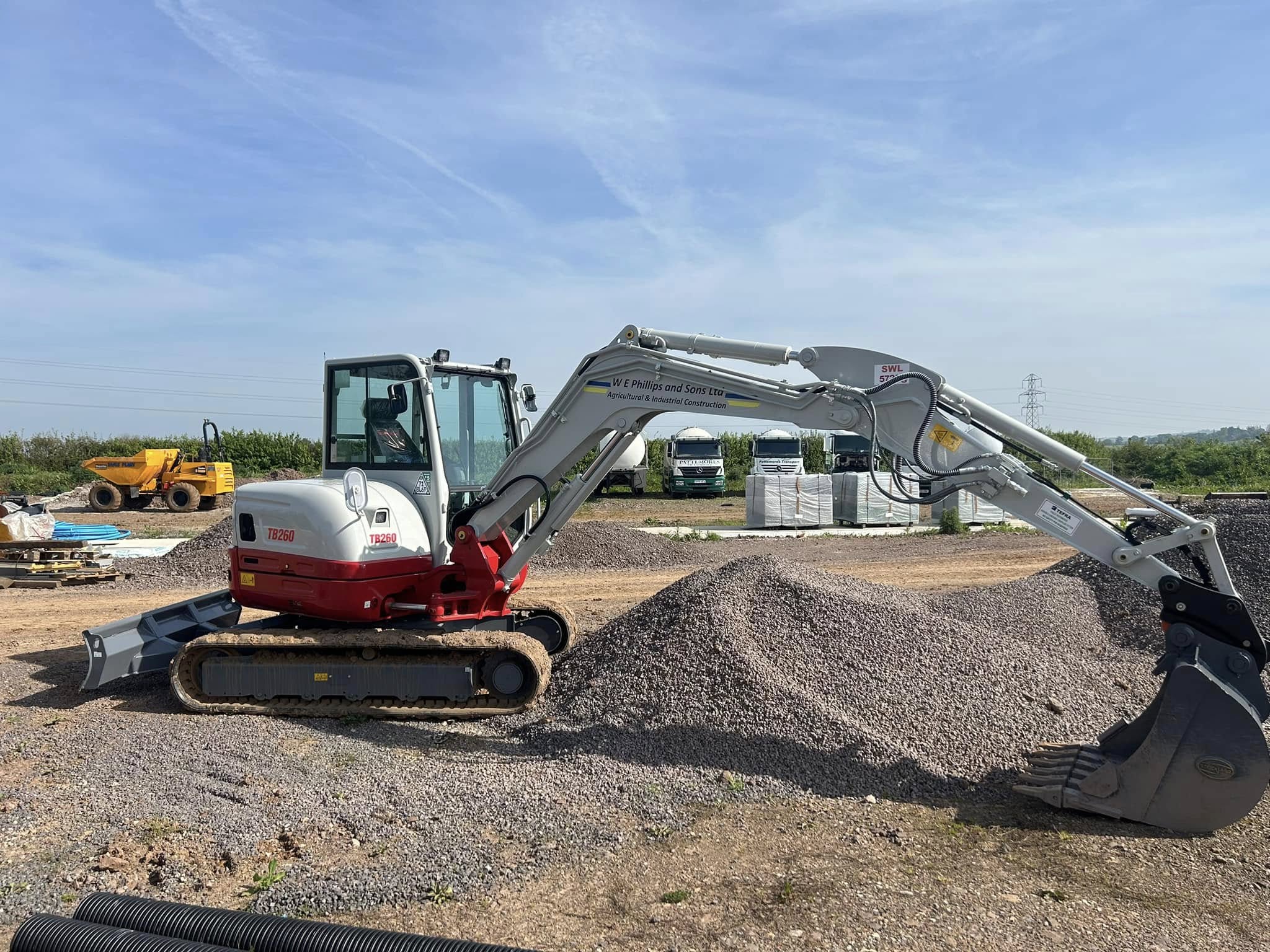 W.E. Phillips & Sons team and fleet based in Honiton Devon